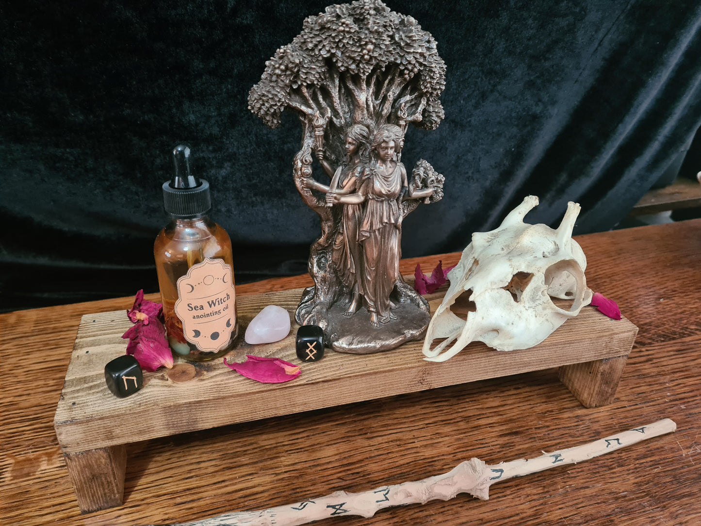 Single Altar